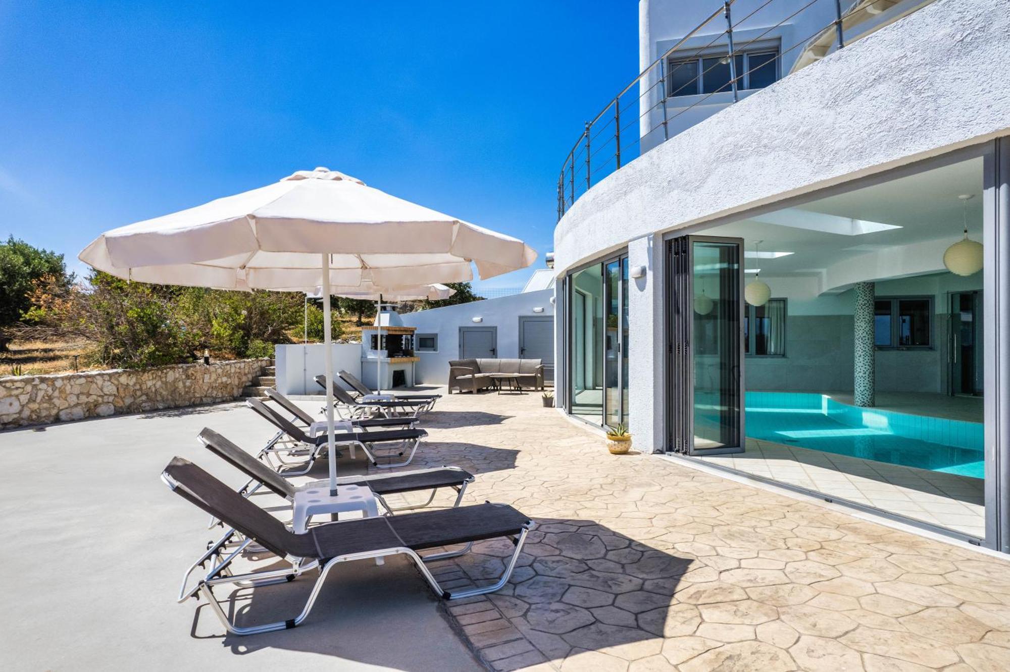 Villa Zafira - Seaview Manor With Heated Pool Kallithea  Bagian luar foto