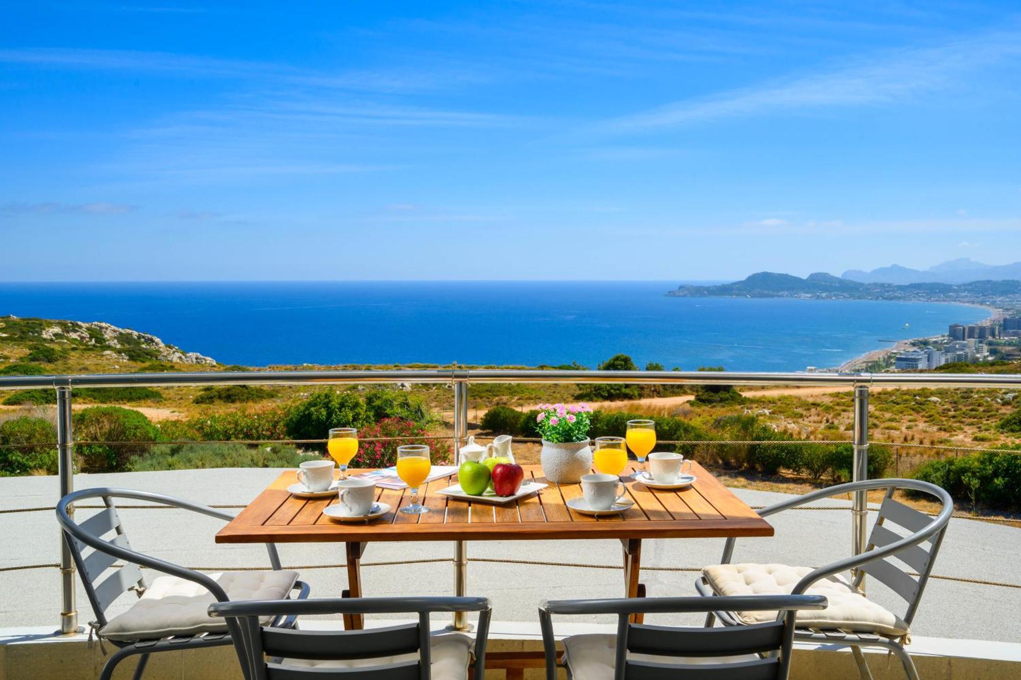 Villa Zafira - Seaview Manor With Heated Pool Kallithea  Bagian luar foto