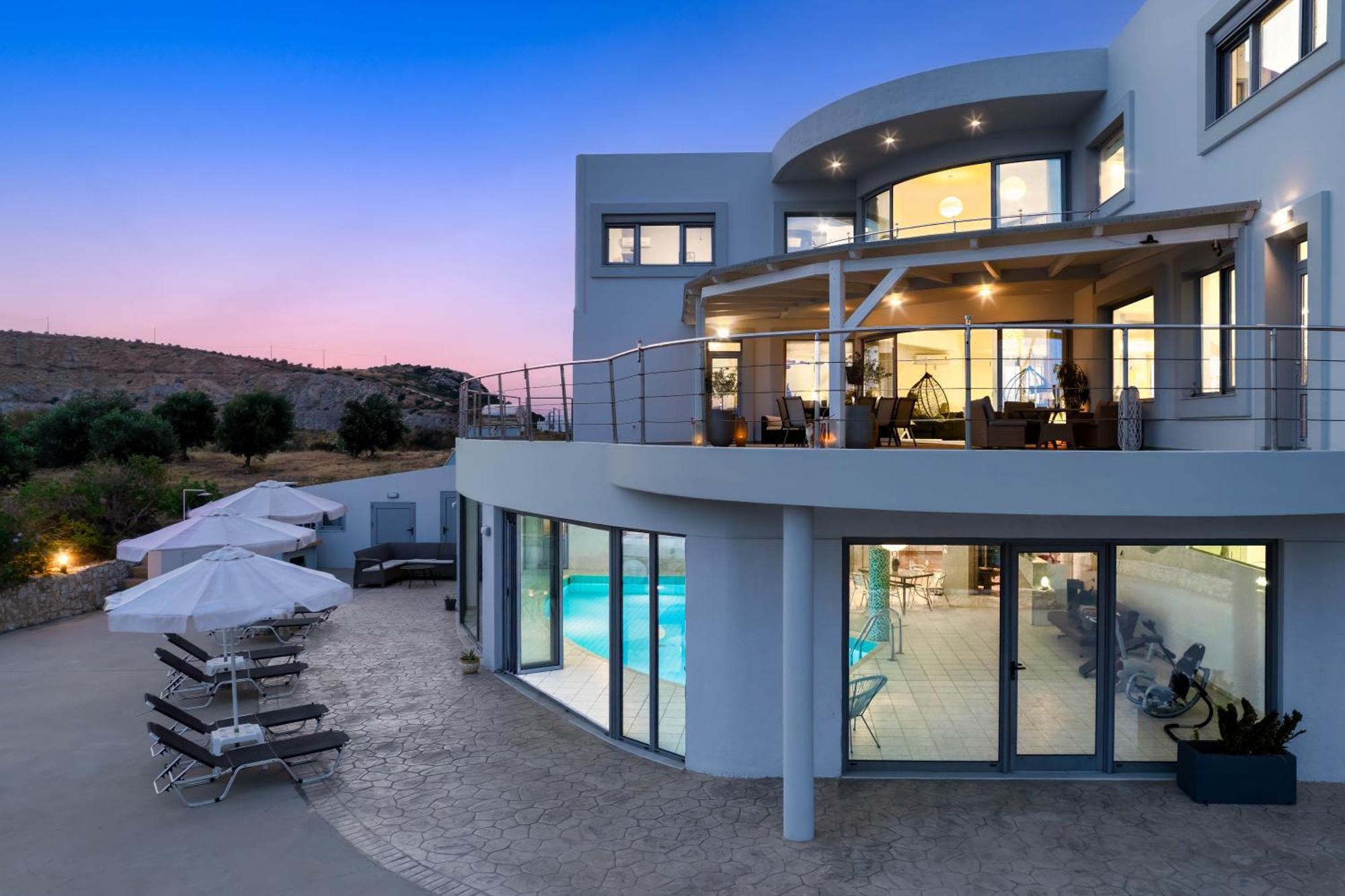Villa Zafira - Seaview Manor With Heated Pool Kallithea  Bagian luar foto